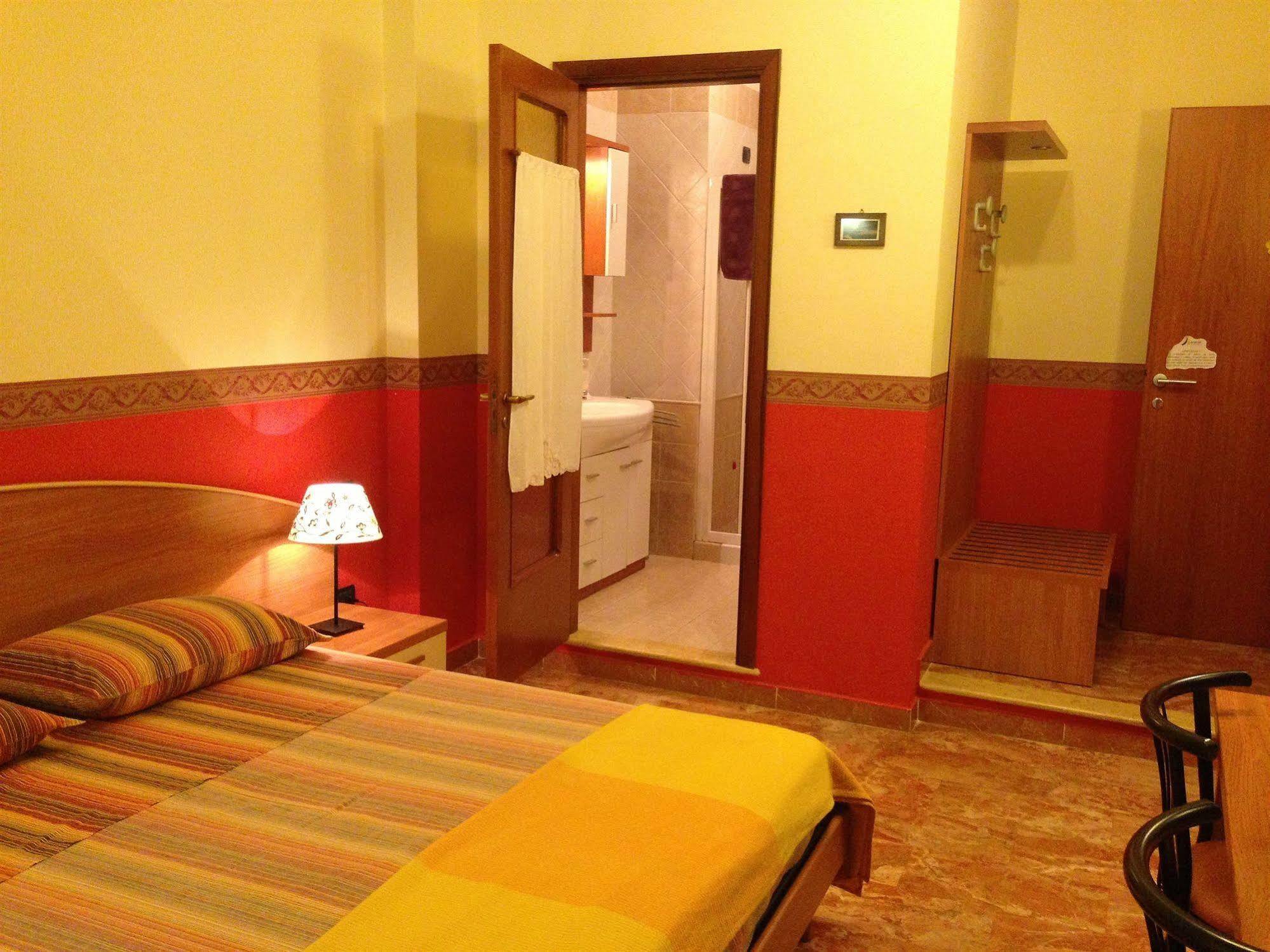 Aurora Rooms Lecce Buitenkant foto